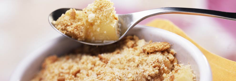 Crumble aux poires et pain d’épices aromatisé au whisky