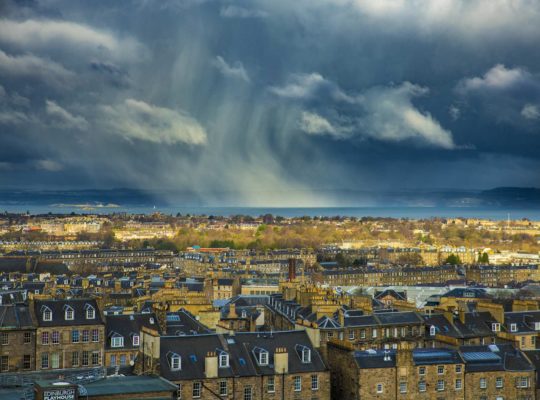 Orage de neige sur Édimbourg