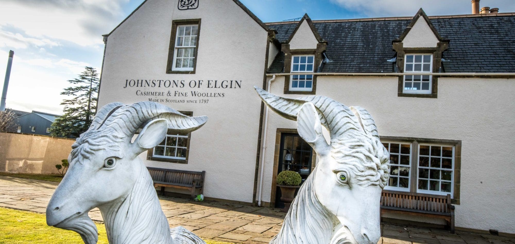 Dans les ateliers de Johnstons of Elgin un cachemire réputé