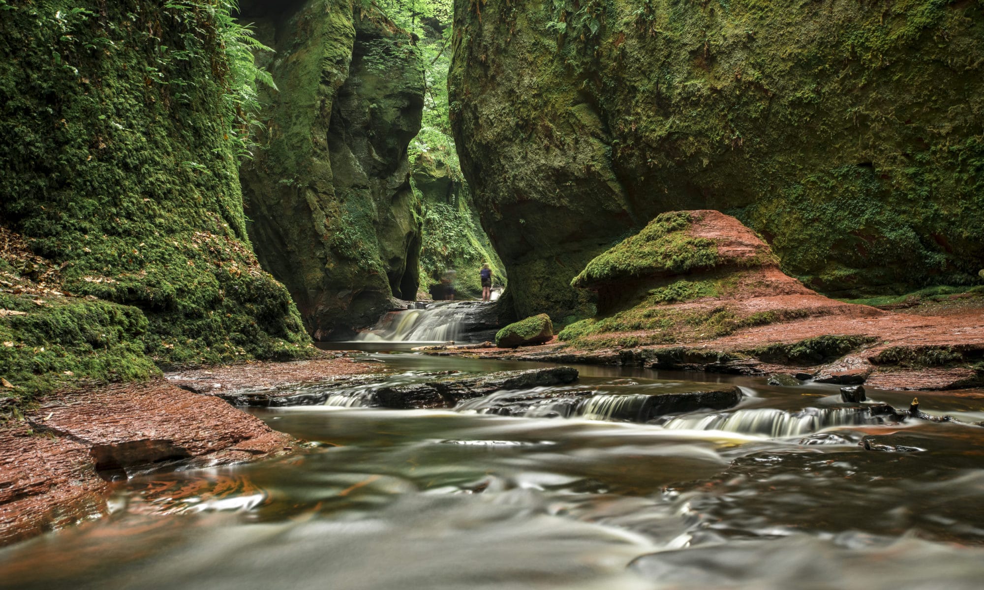 Finnich Glen, dans la gorge du diable