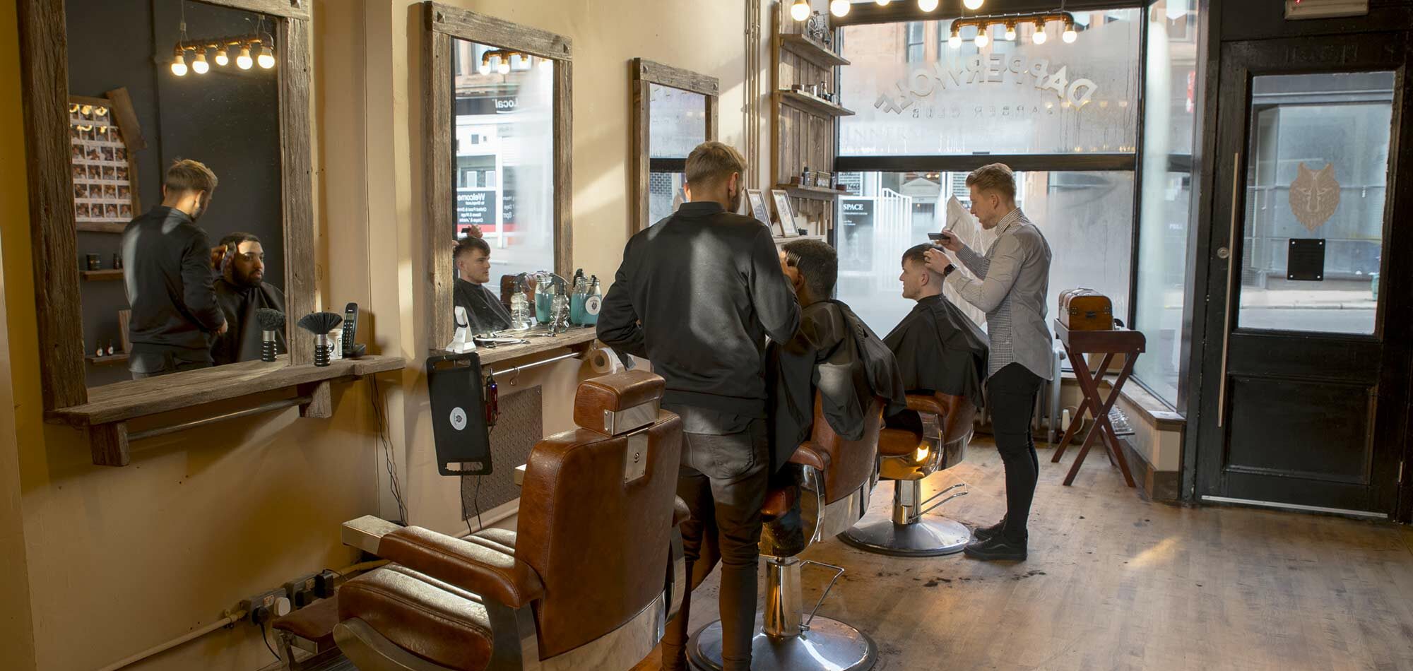 Beard trim and haircut, please !