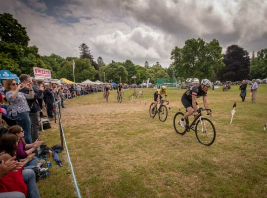 Highlands Games, with the strength of the calves!