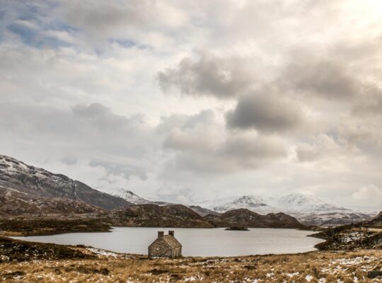 The little house on the banks of the loch!